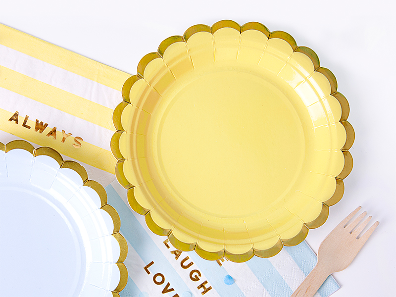 ASSIETTES JAUNE PASTEL